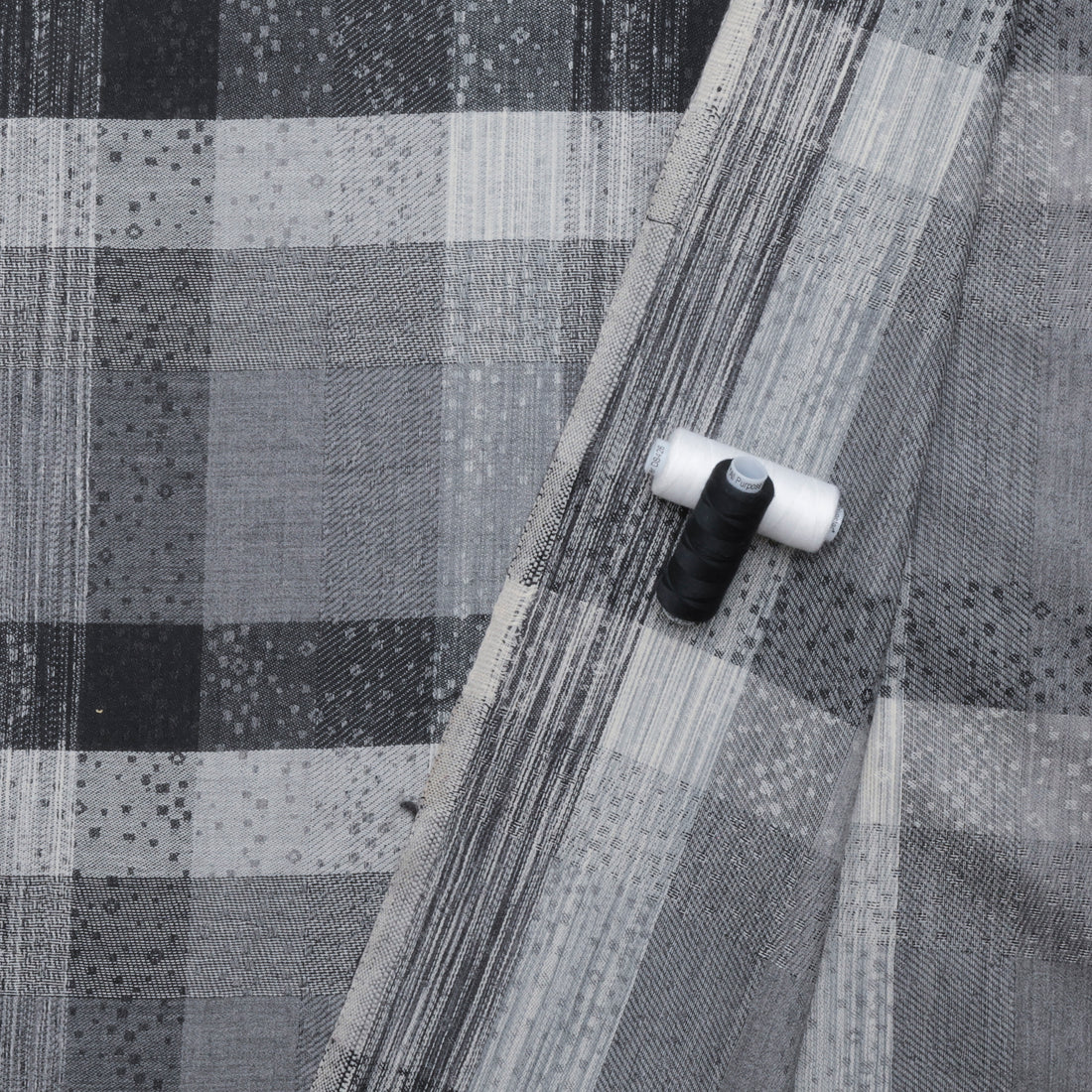 Wool Blend - Large Plaid - Jacquard - Black Grey Silver